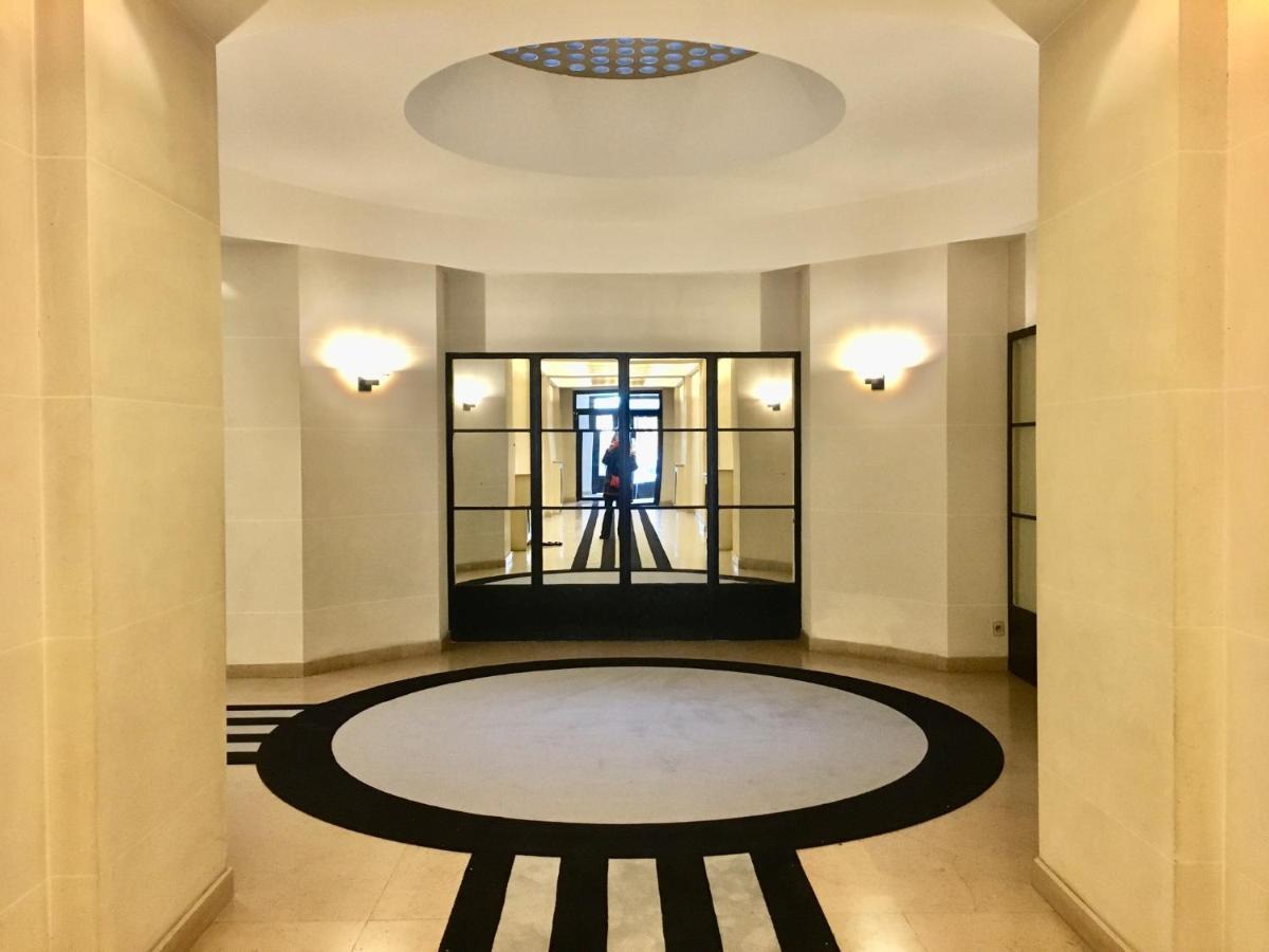 Appartement Sartre : Au Coeur De La Rive Gauche, Neuf, Design, 2/4 Personnes *